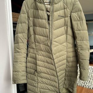 Columbia Women's Olive Green Puffer Coat